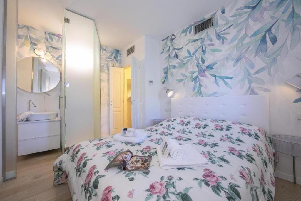 Poolside Apartment Cristina Bellano Extérieur photo